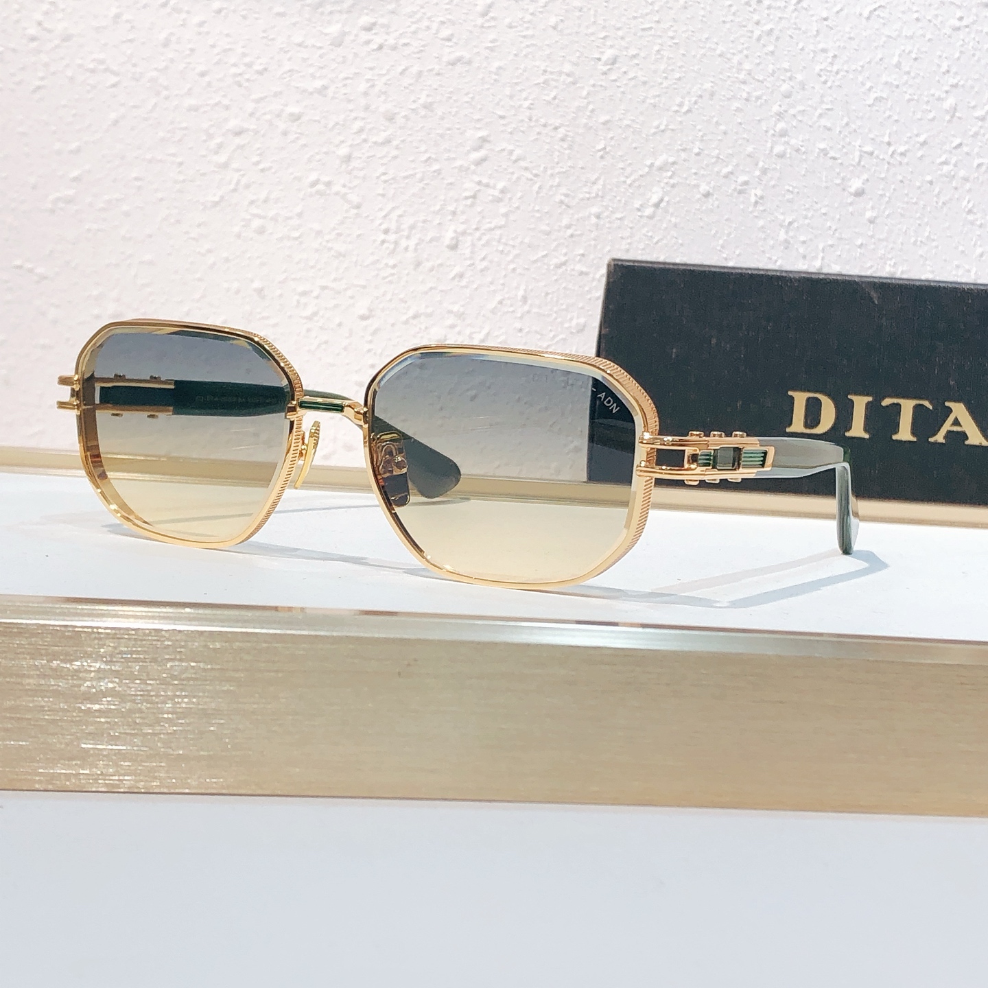 Unknown DITA*MODEL：DTS473-A