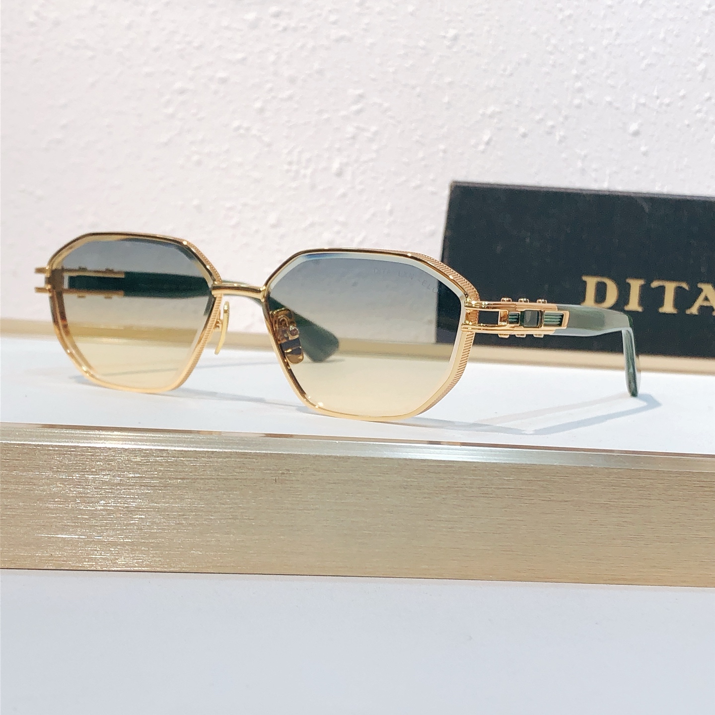 Unknown DITA*MODEL：DTS473-B