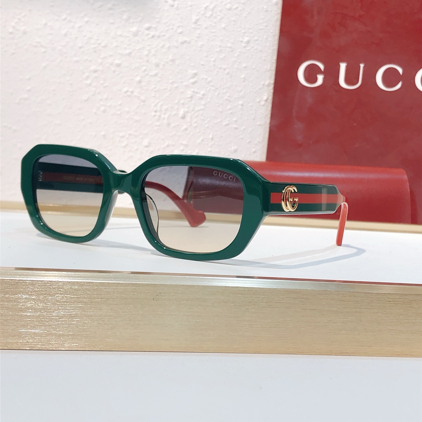 Gucci GUCC* MODEL：GG1553S