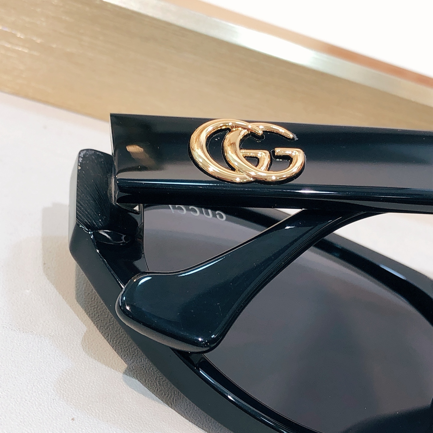 Gucci GUCC* MODEL：GG1554S