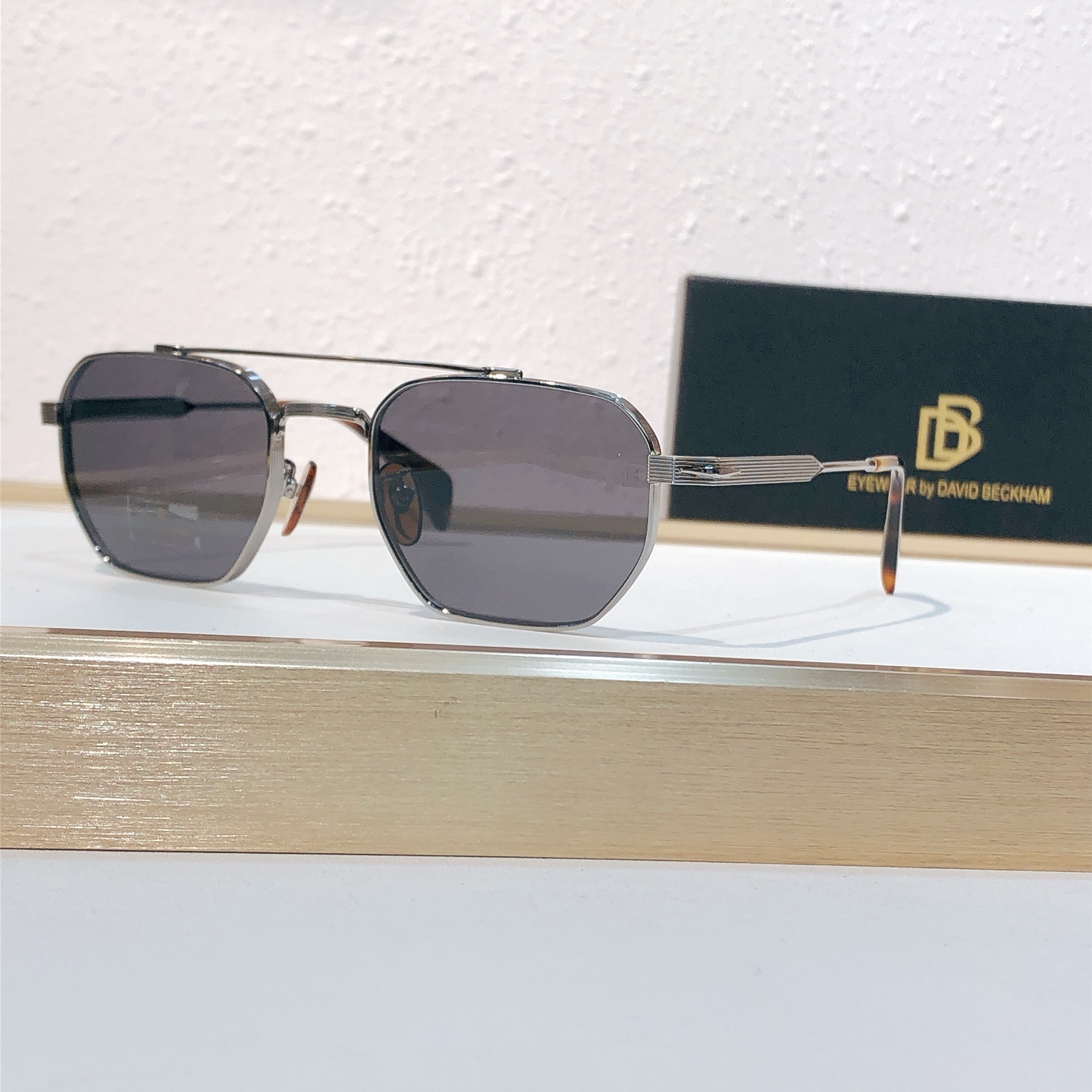 Unknown DAVID BECKHA* MODEL：DB 1229/S