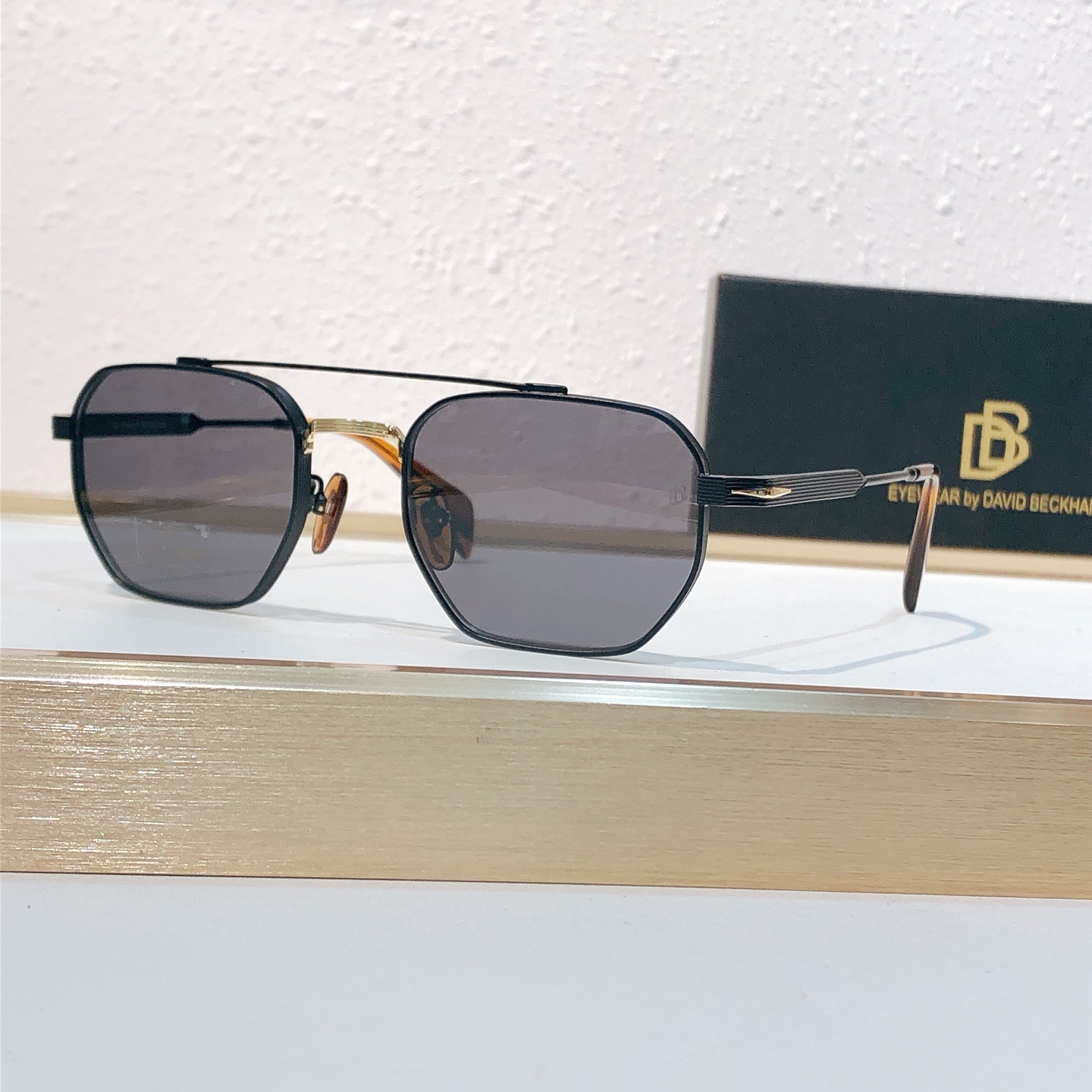 Unknown DAVID BECKHA* MODEL：DB 1229/S