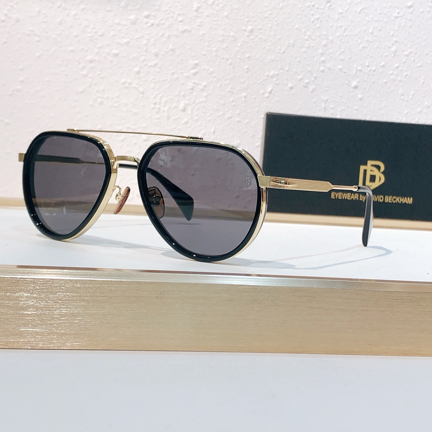 Unknown DAVID BECKHA* MODEL：DB 1226/S