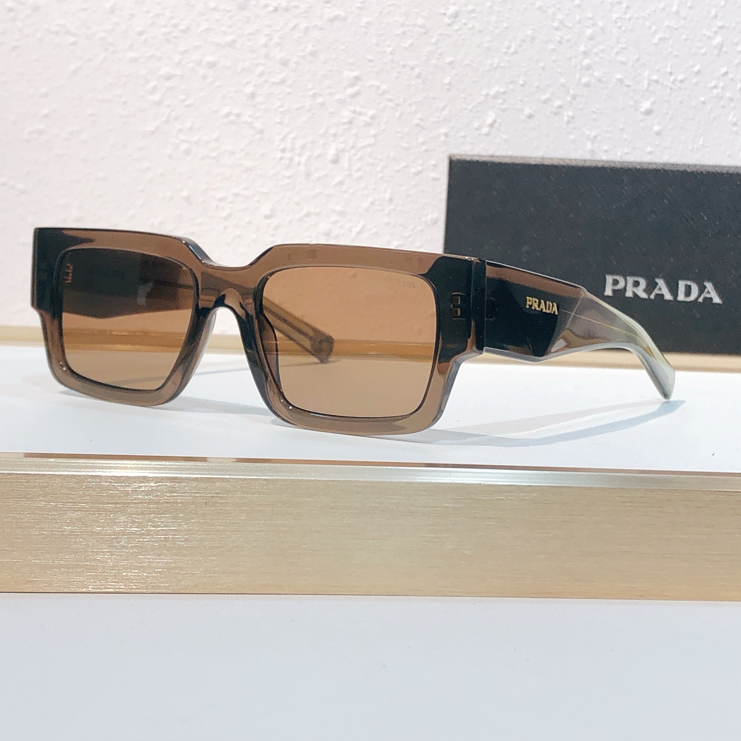 Prada PRAD*