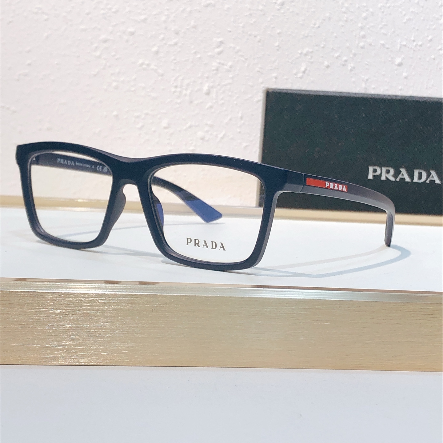Prada PRAD*
