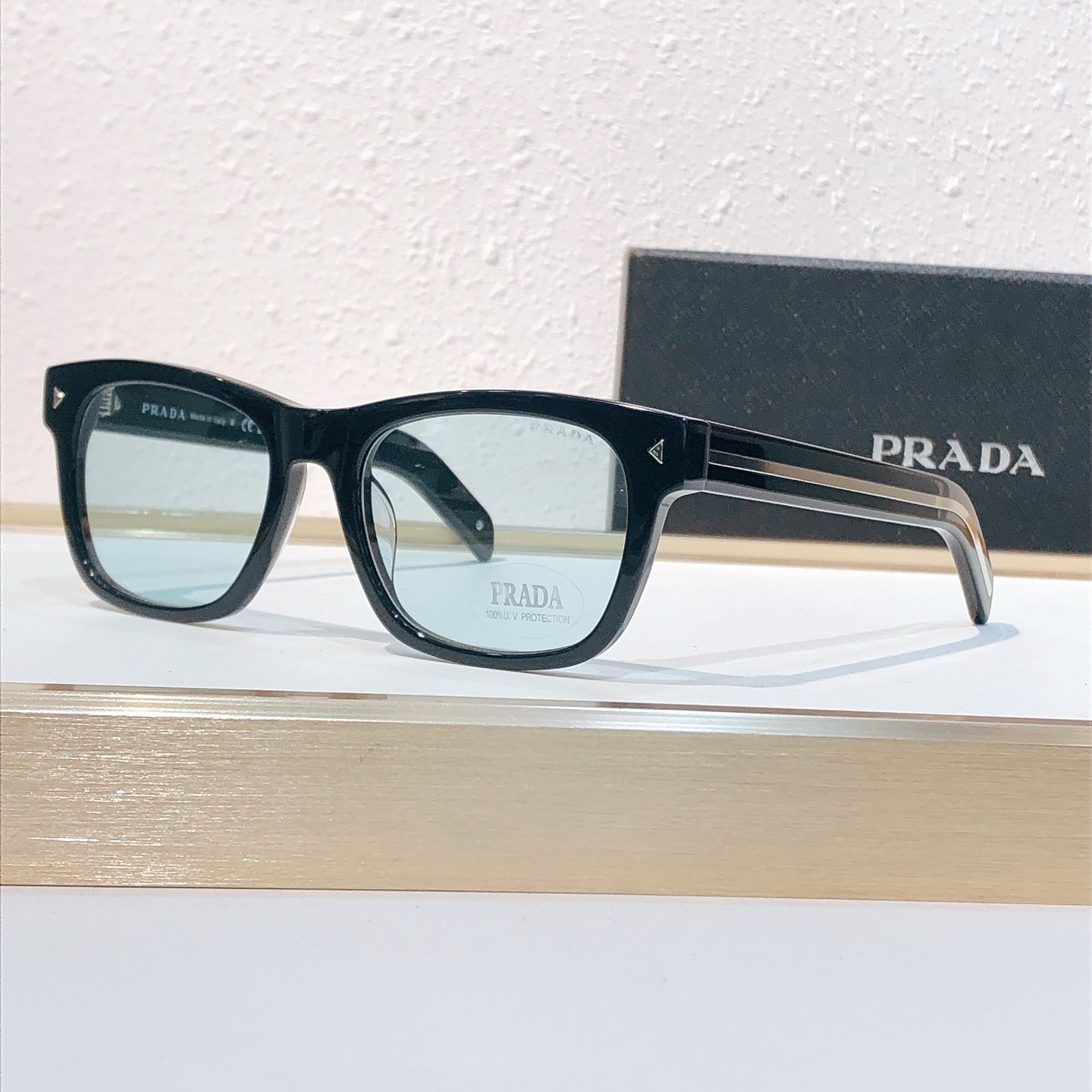 Prada PRAD*