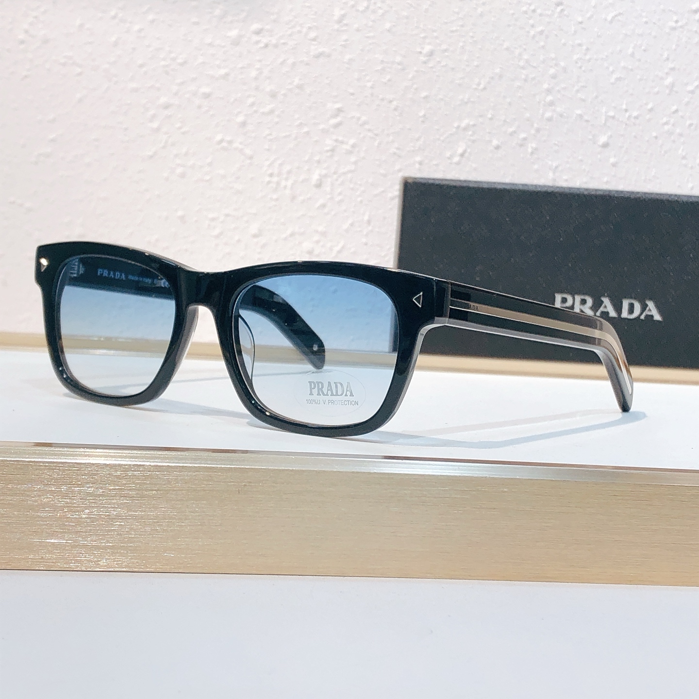 Prada PRAD*