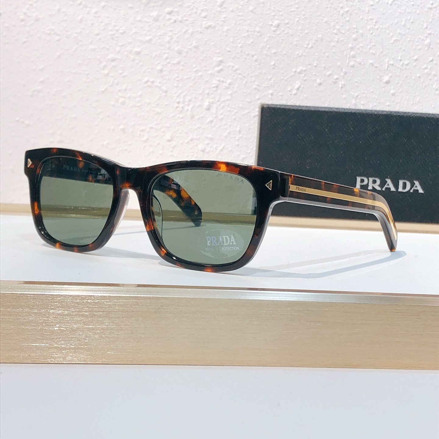 Prada PRAD*