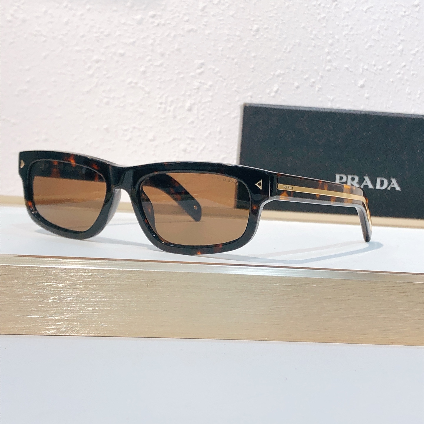 Prada PRAD*