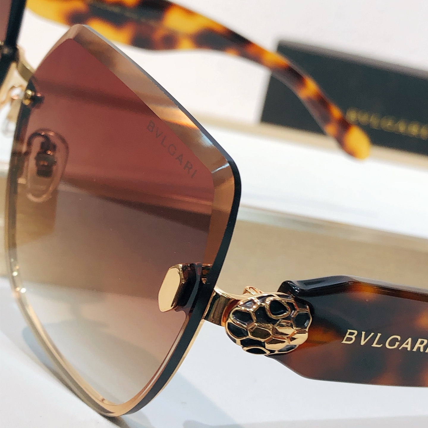 Bvlgari BVLGAR* MODEL：BV 9041B
