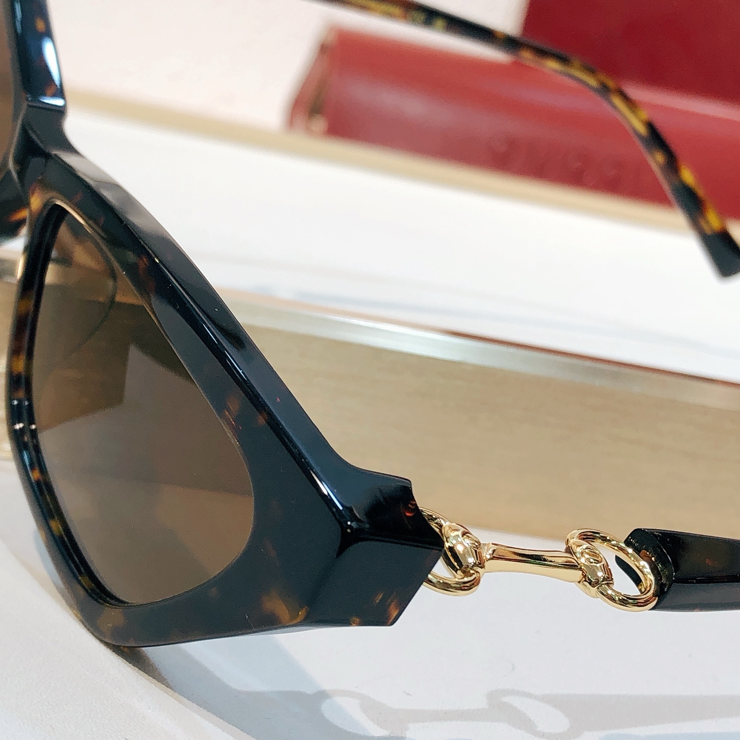Gucci GUCCI* MODEL：GG2221S