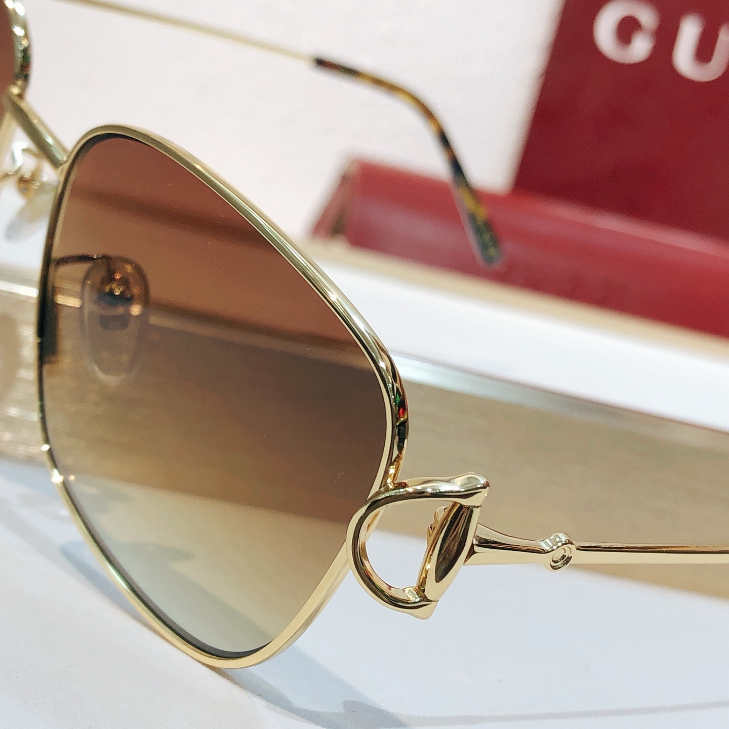 Gucci GUCCI* MODEL：GG2251SK