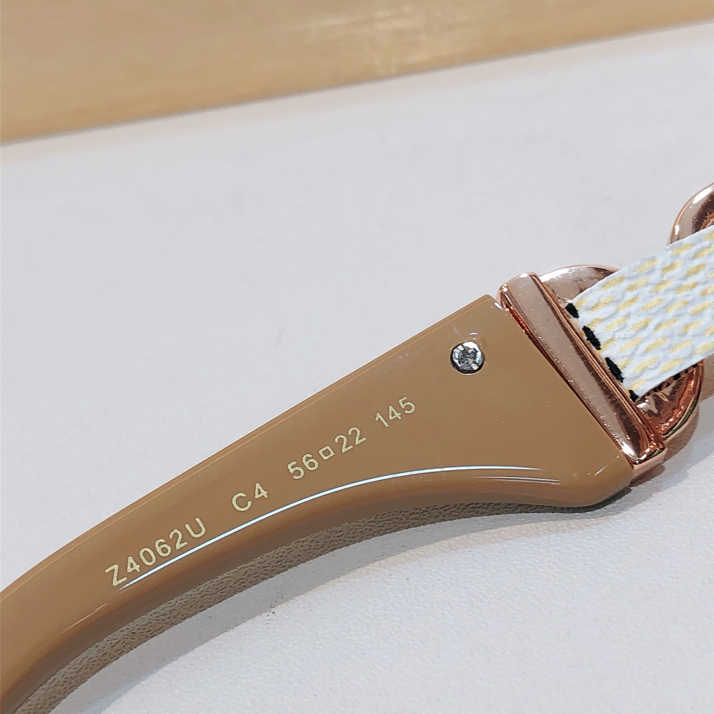 Louis Vuitton LOUIS VUITTO*