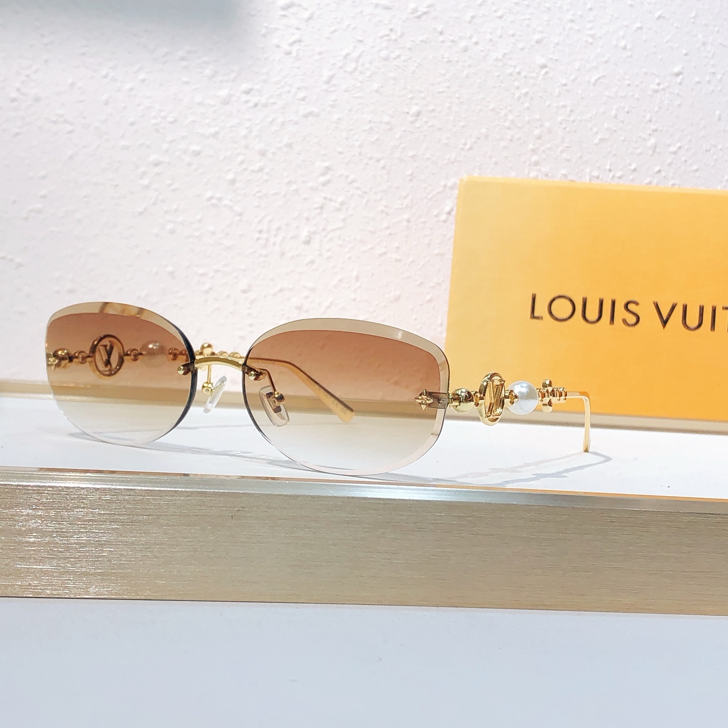 Louis Vuitton Louis Vuitto*