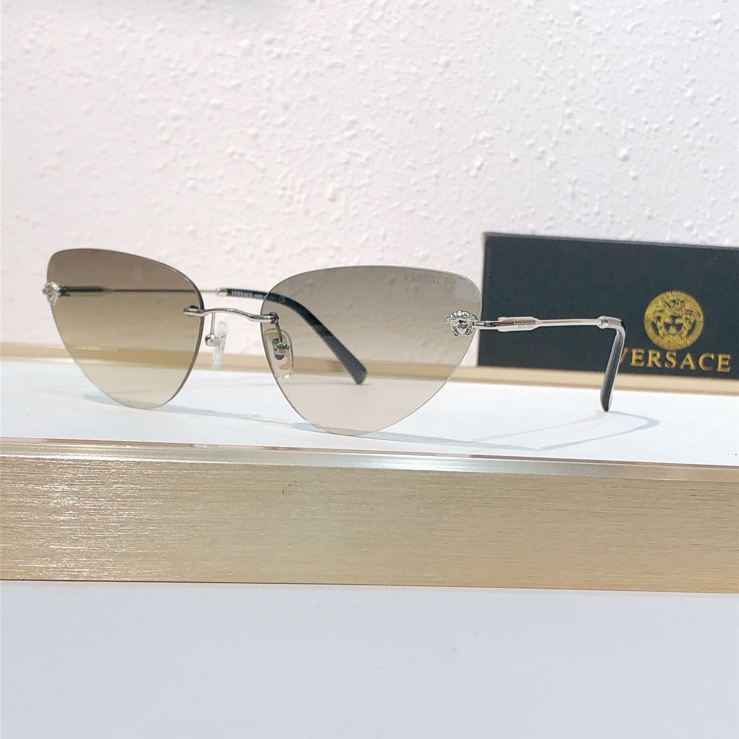 Unknown VESRAC* MODEL：VE2281