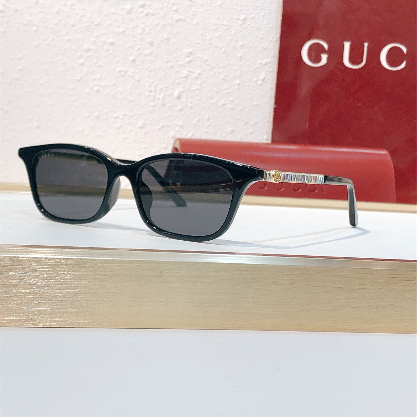 Gucci GUCC*