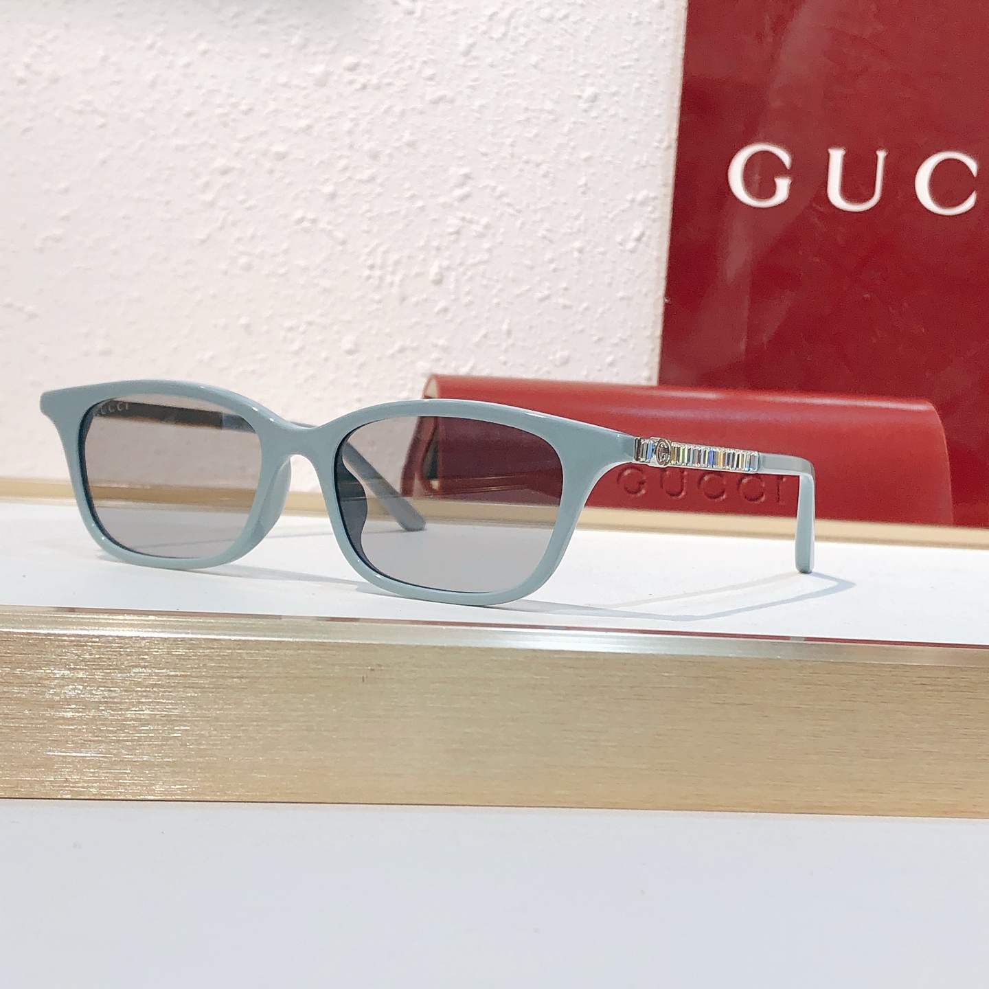 Gucci GUCC*