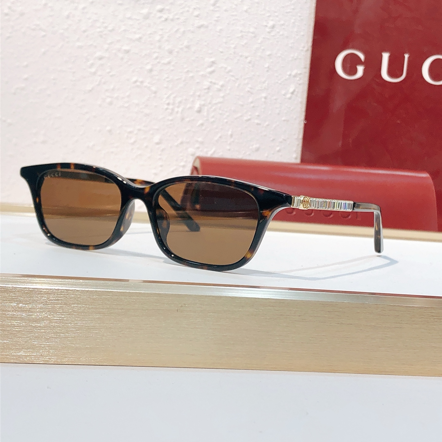 Gucci GUCC*