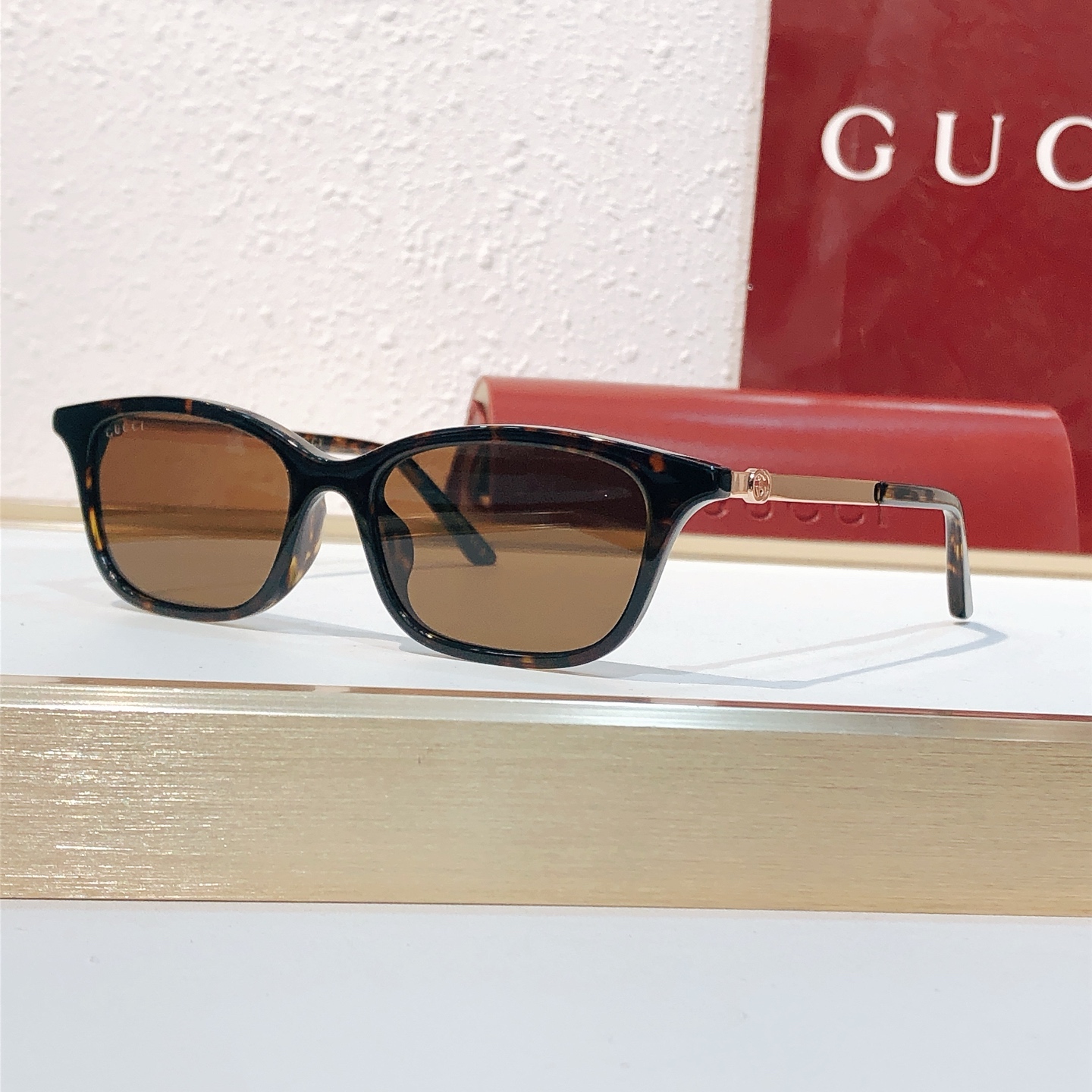 Gucci GUCC*