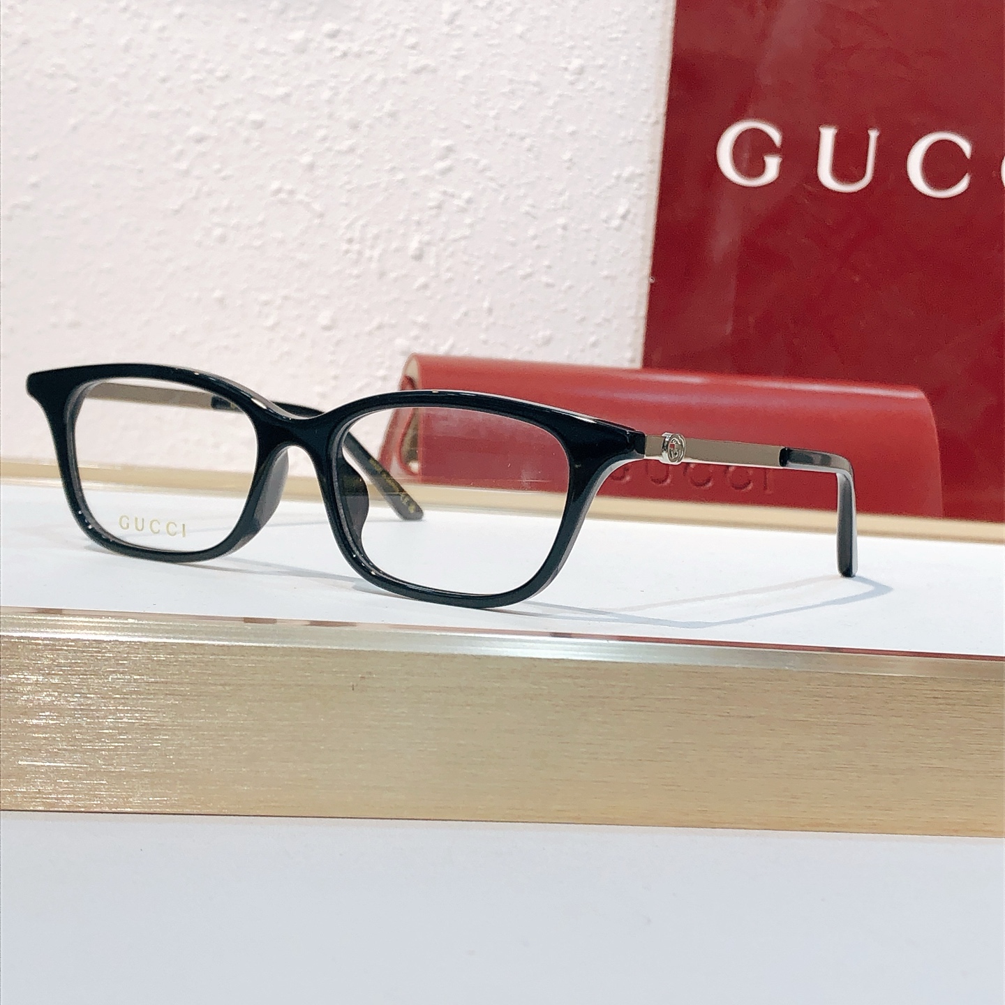 Gucci GUCC*