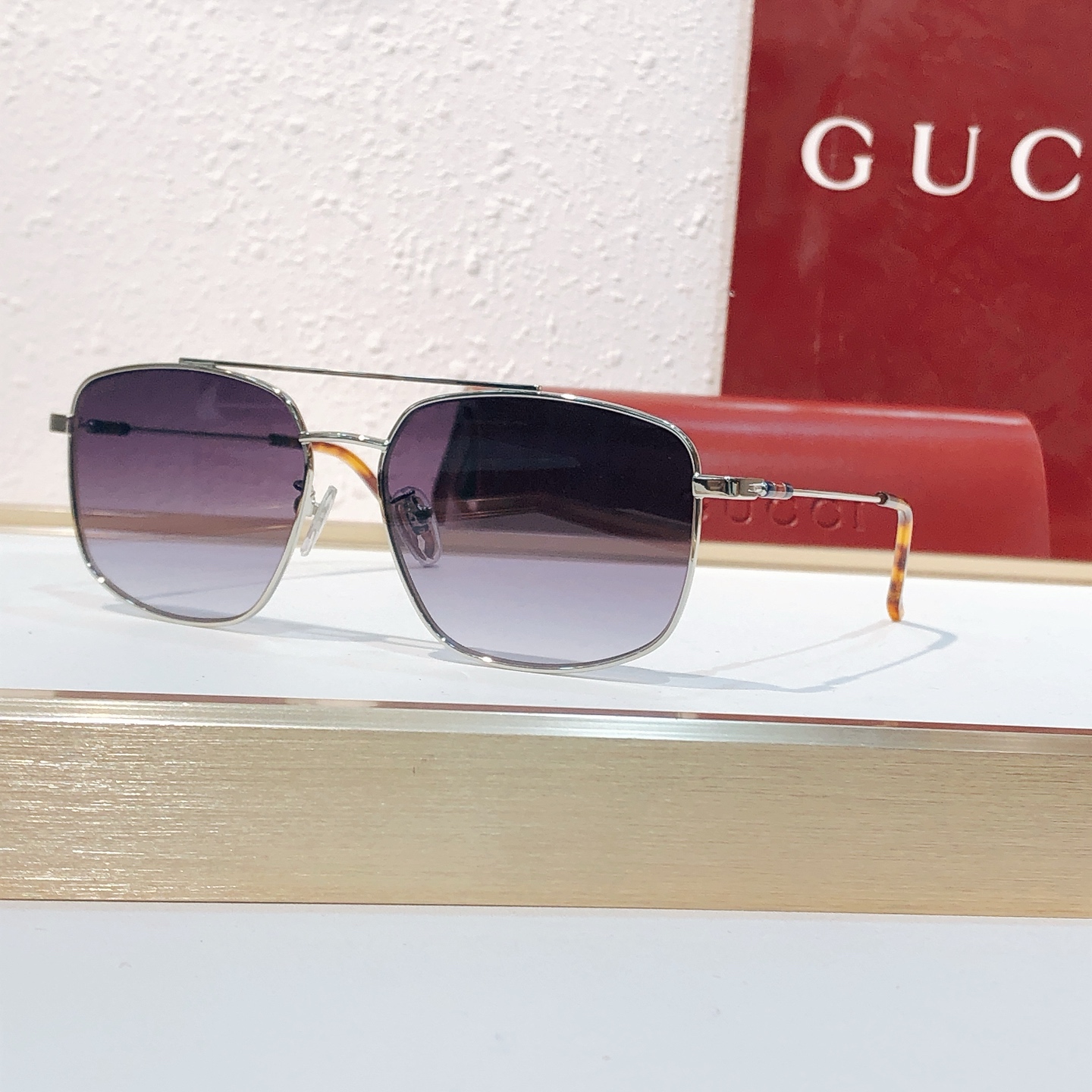 Gucci GUCC*