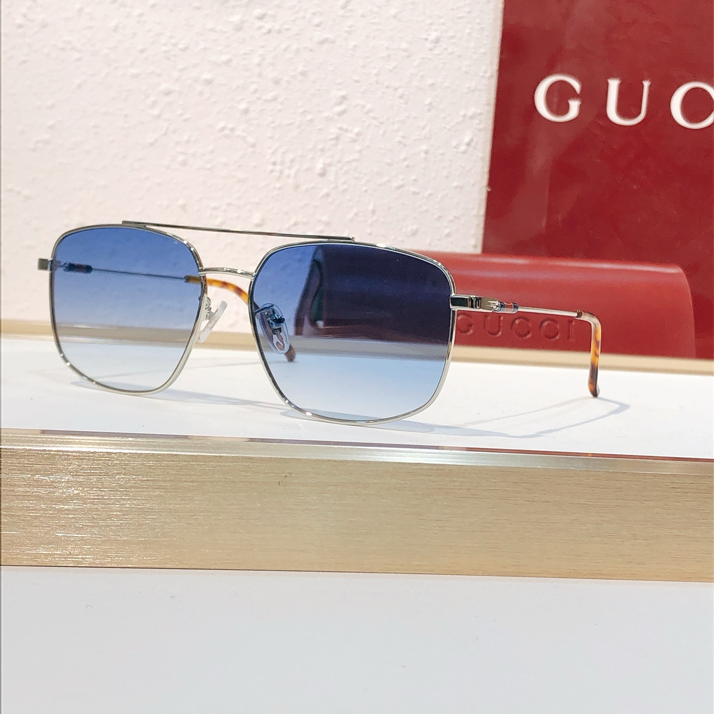 Gucci GUCC*