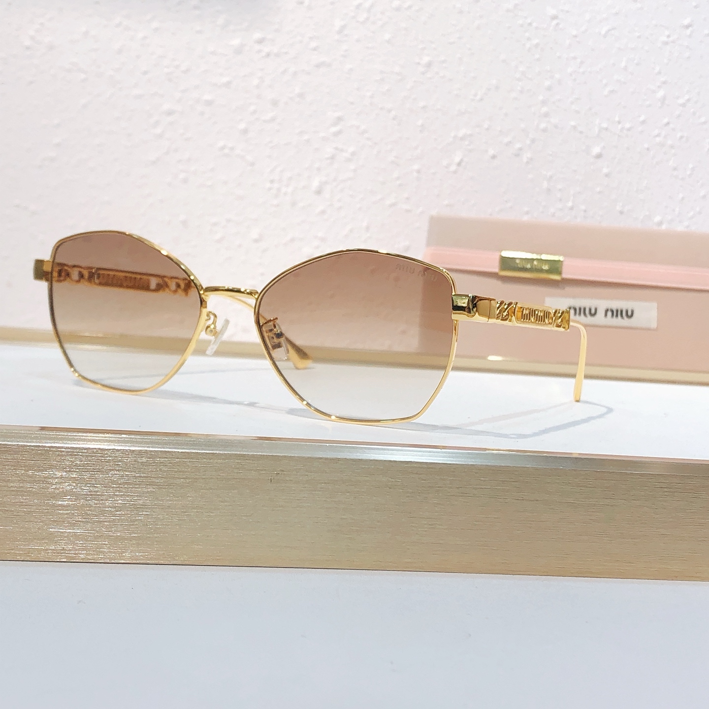 Miu Miu MIU M*