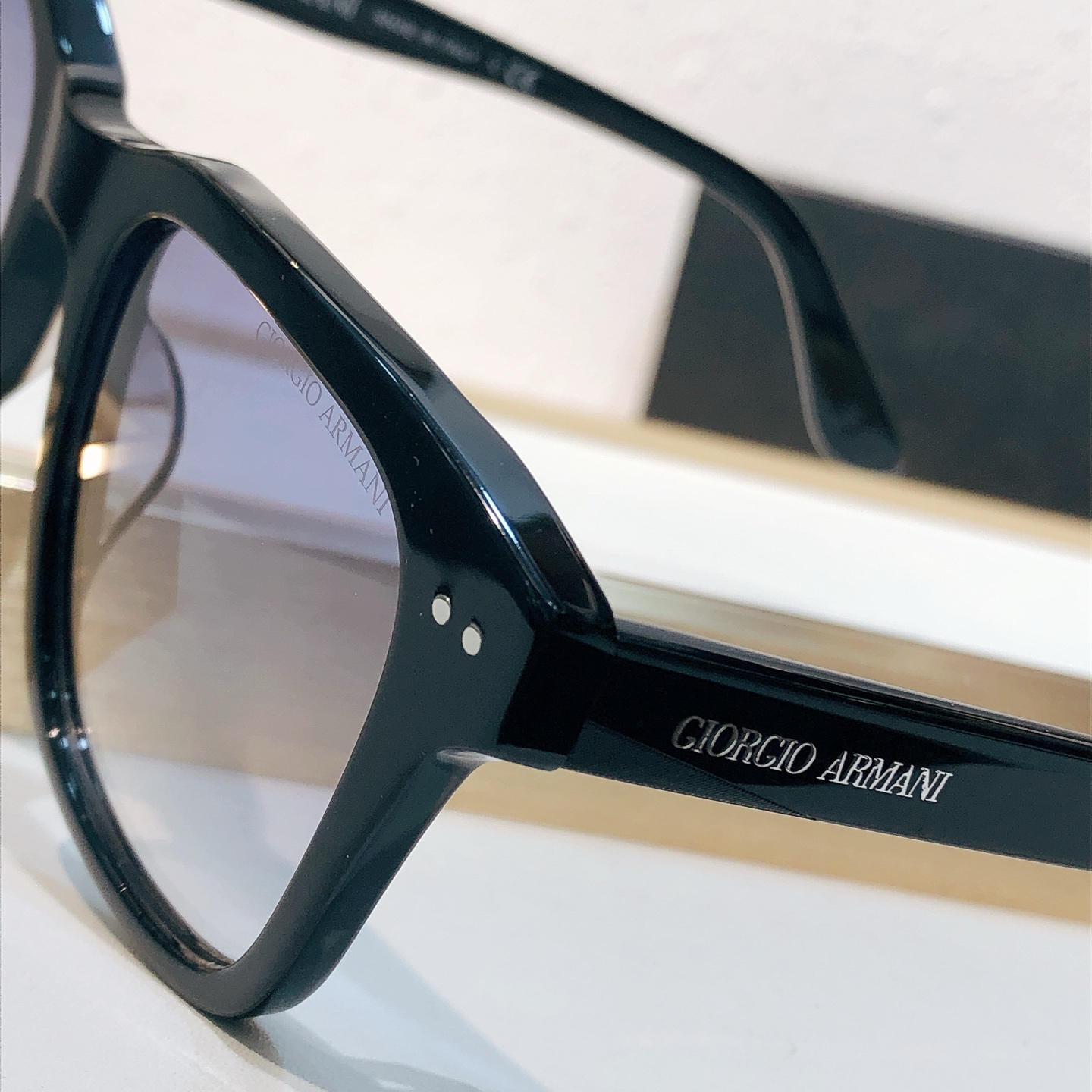 Armani EMPORIO ARMAN*