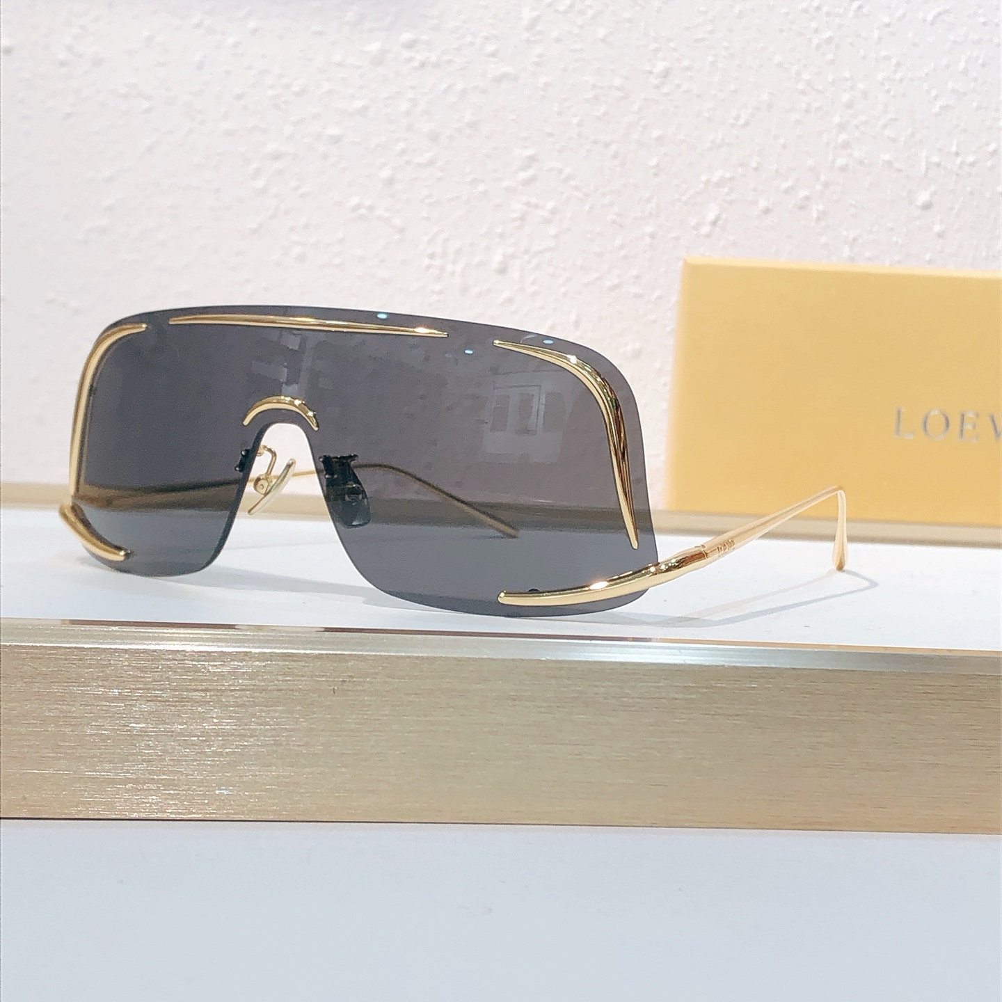Loewe LOEW* MODEL：LW40193U