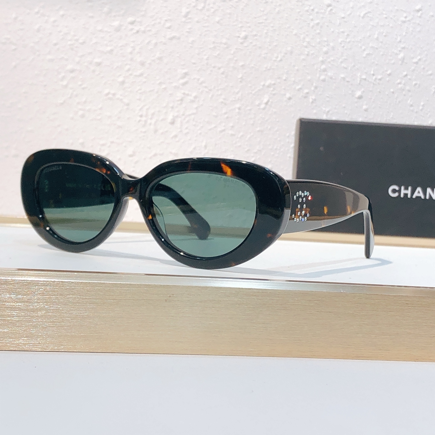 Chanel CHANEL*MODEL：CH5562B