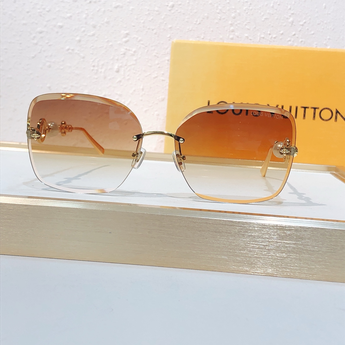 Louis Vuitton Louis Vuitto*