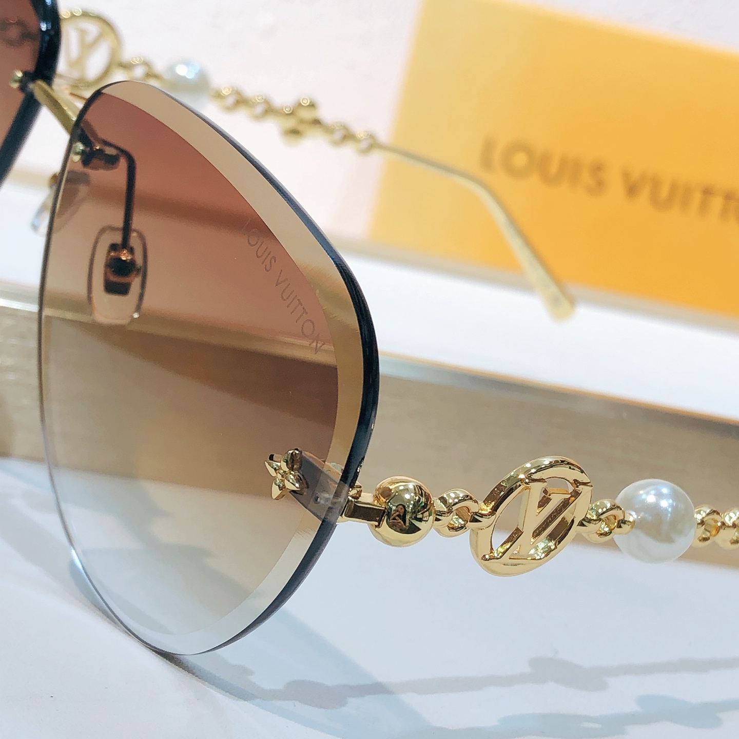 Louis Vuitton Louis Vuitto*