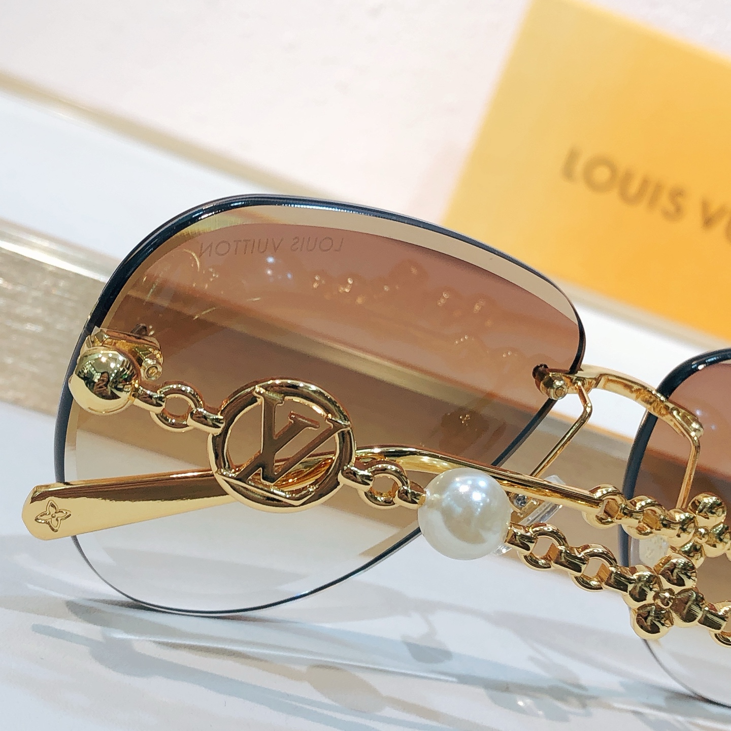 Louis Vuitton Louis Vuitto*