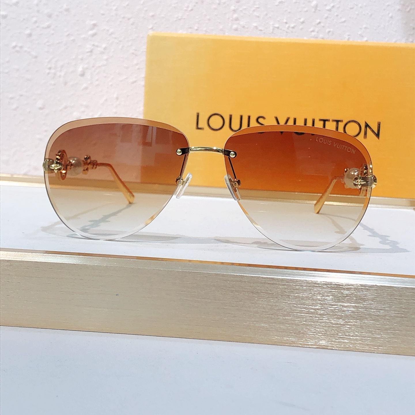 Louis Vuitton Louis Vuitto*