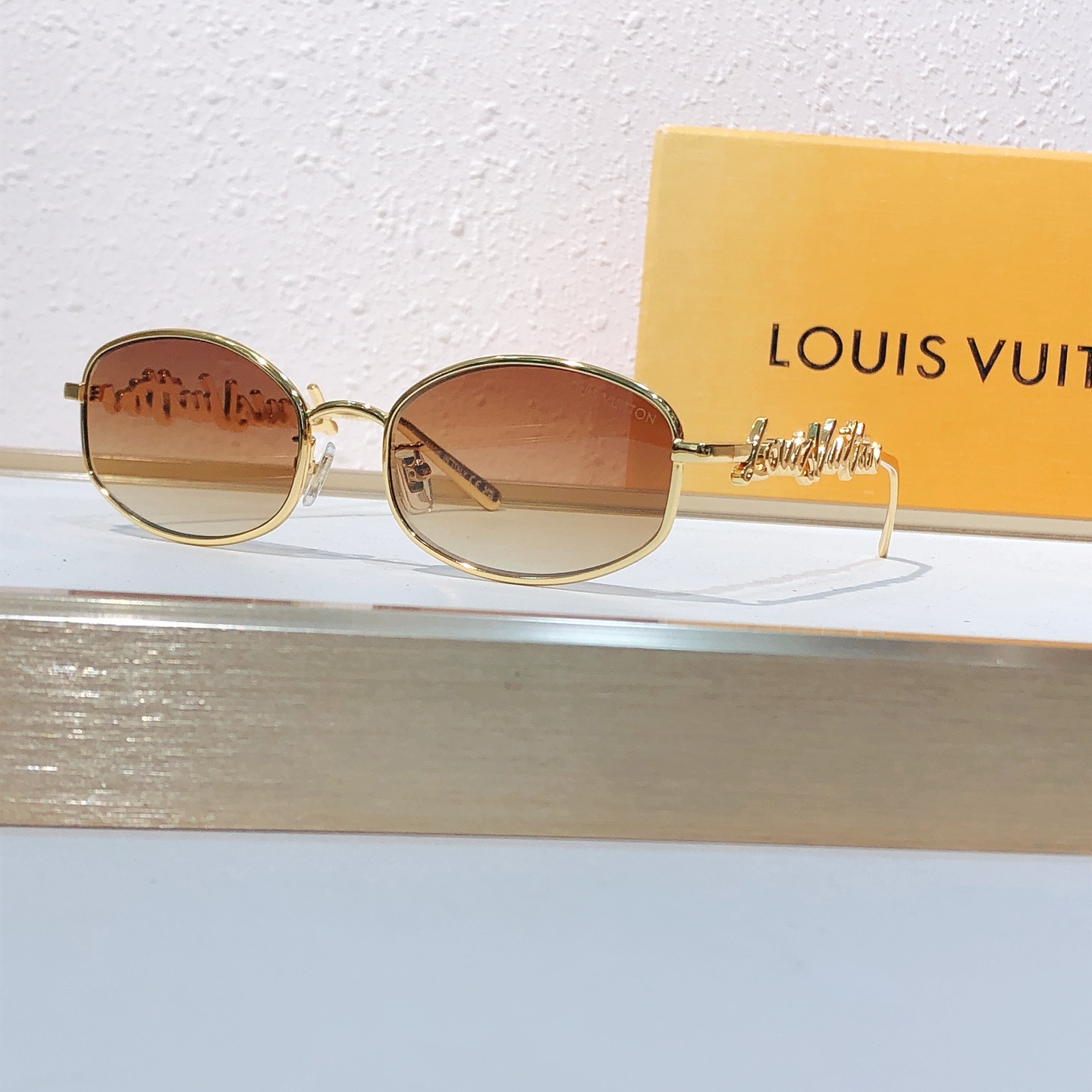 Louis Vuitton Louis Vuitto*