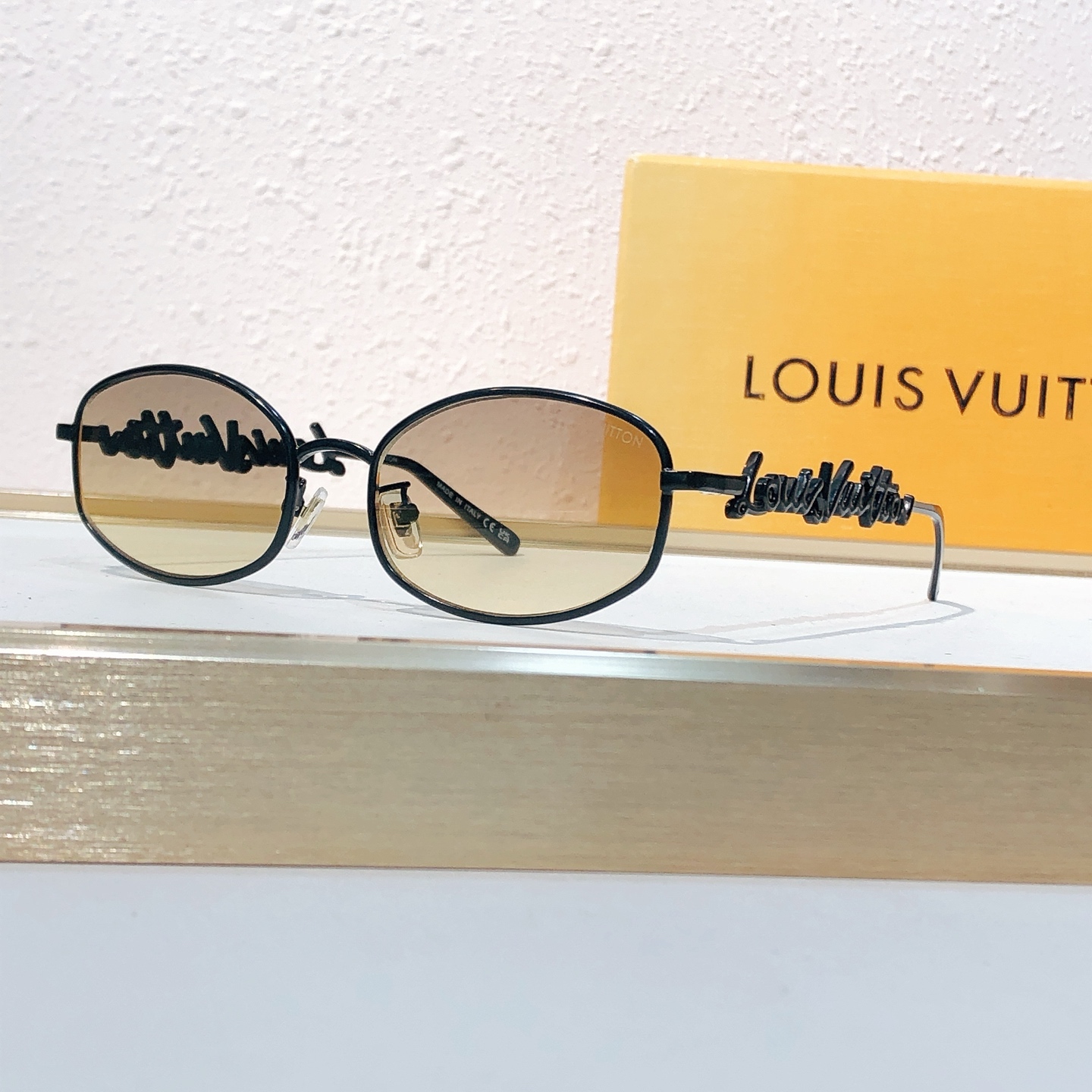 Louis Vuitton Louis Vuitto*