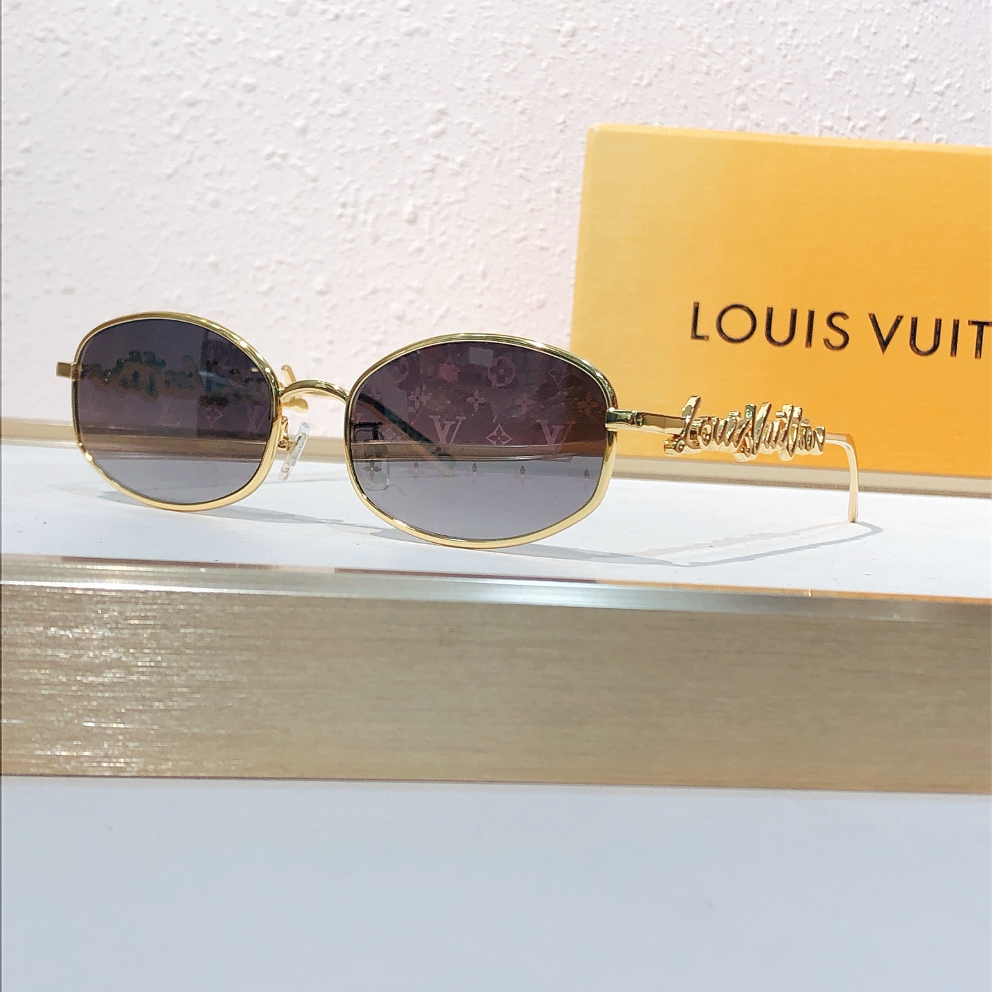 Louis Vuitton Louis Vuitto*