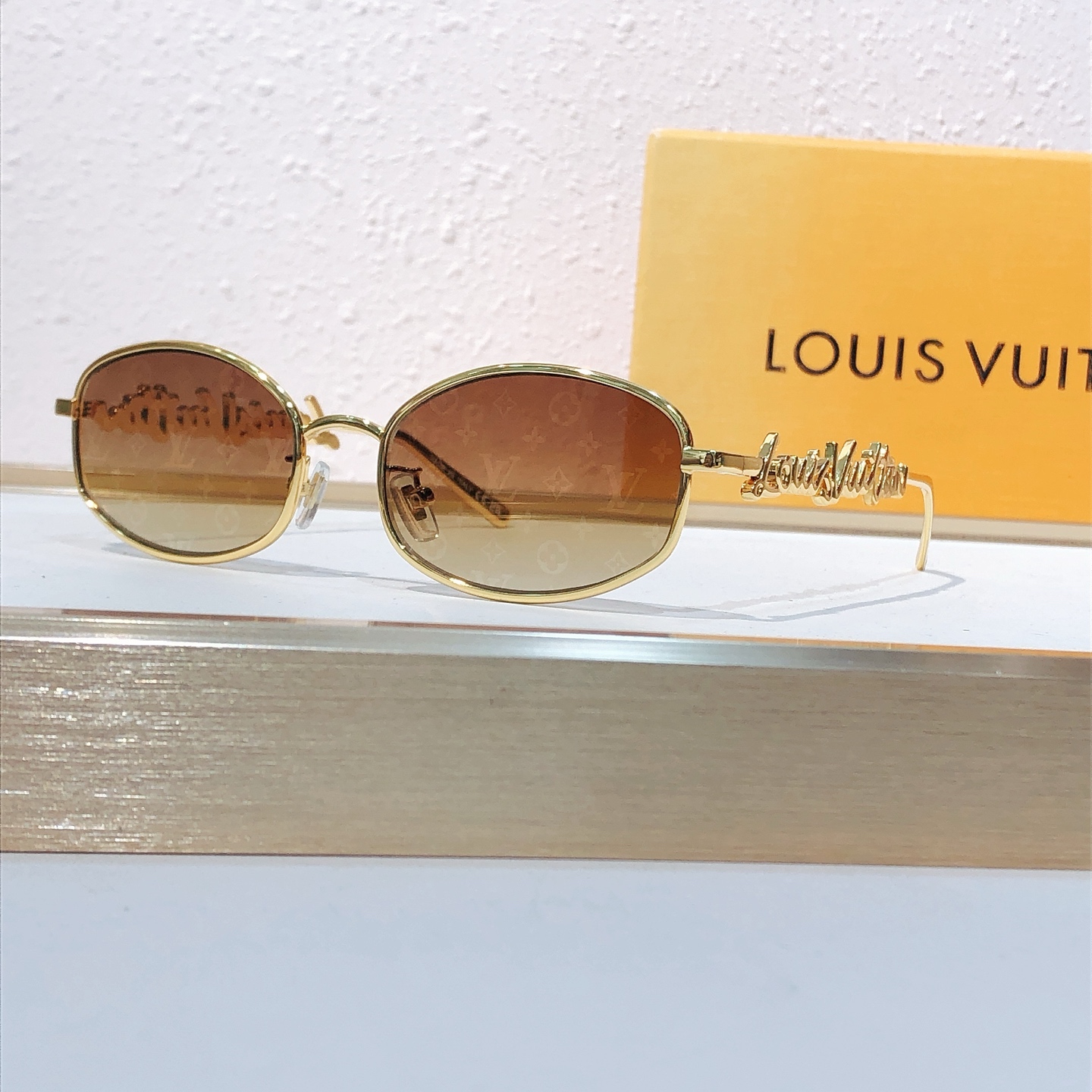 Louis Vuitton Louis Vuitto*
