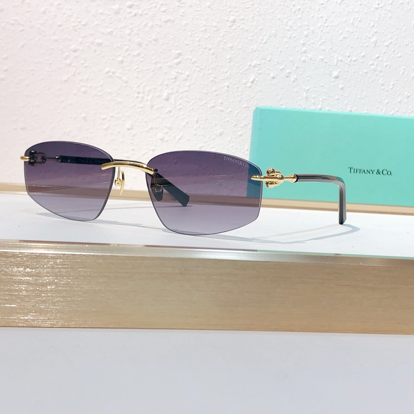 Tiffany & Co. TIFFANY&C*