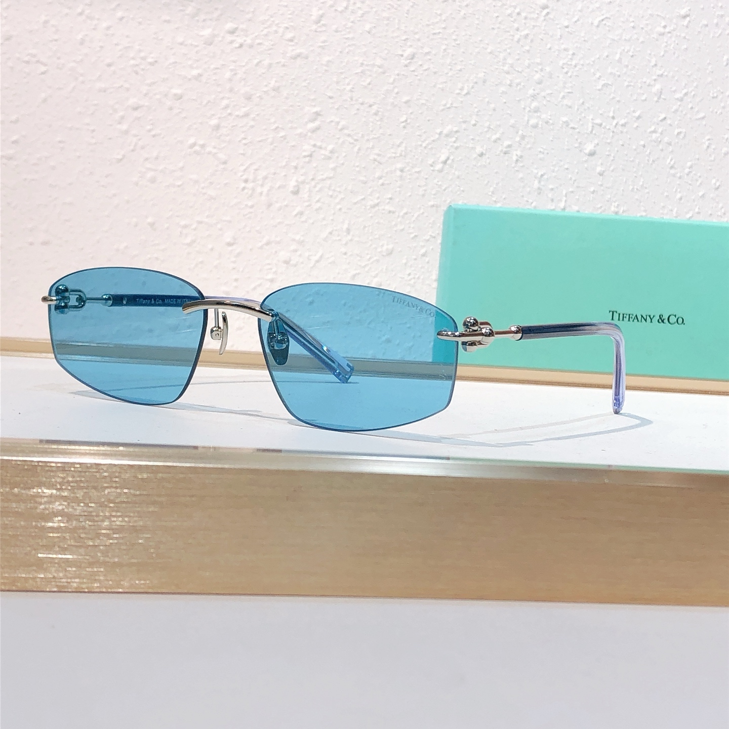 Tiffany & Co. TIFFANY&C*