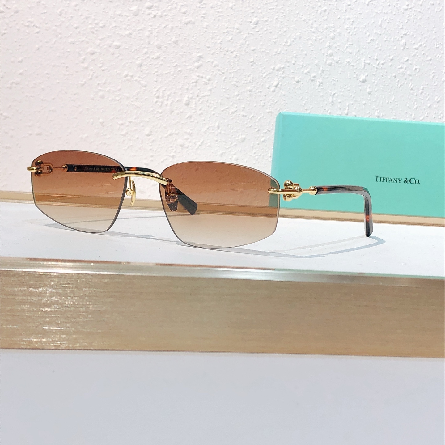 Tiffany & Co. TIFFANY&C*