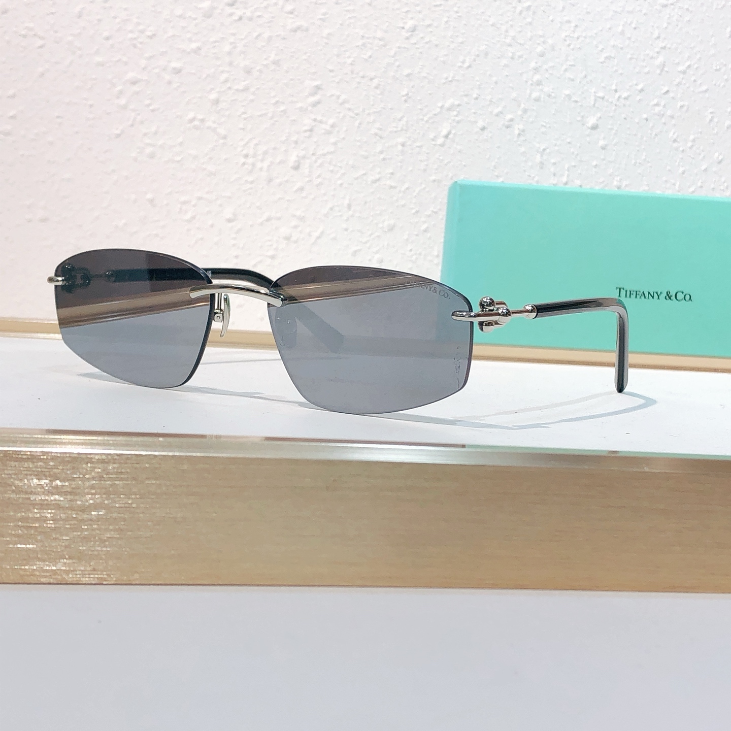 Tiffany & Co. TIFFANY&C*