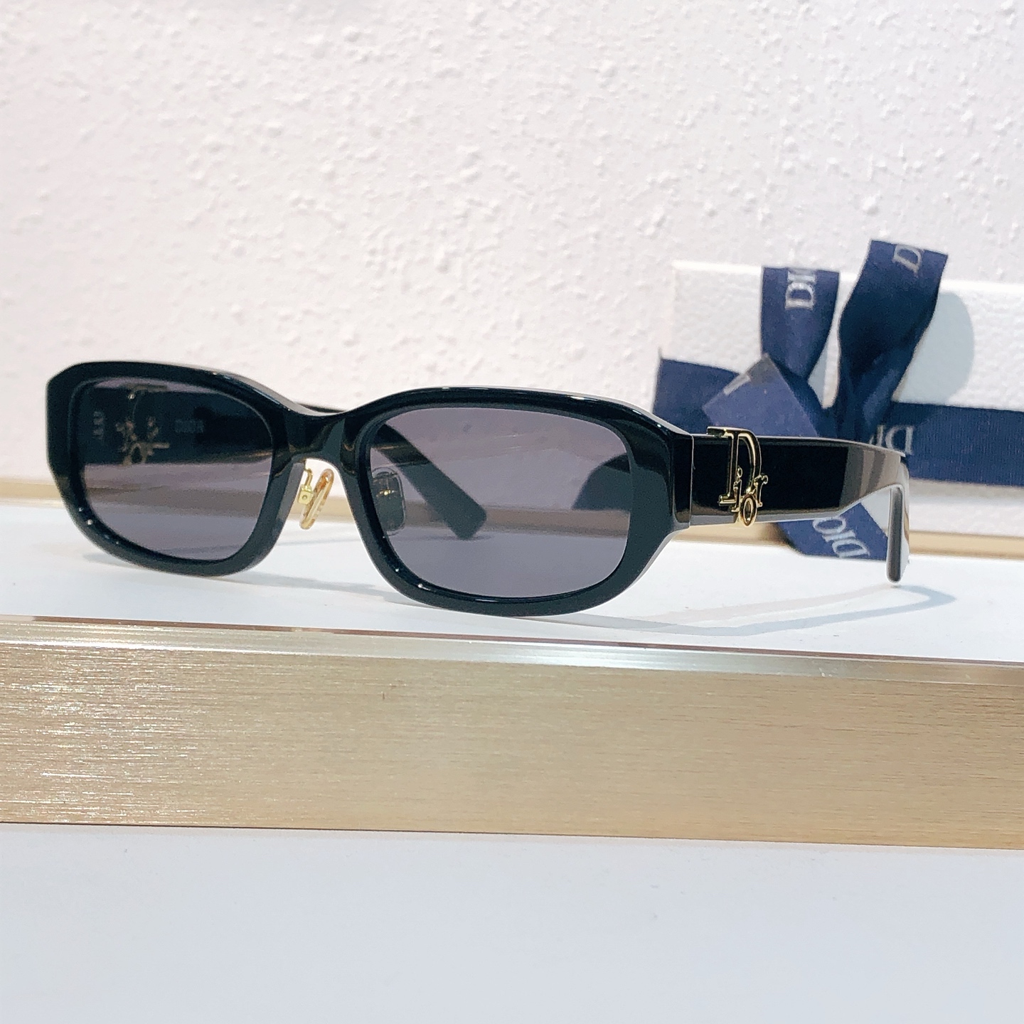 Dior DIO* MODEL：Dior Oblique R2F