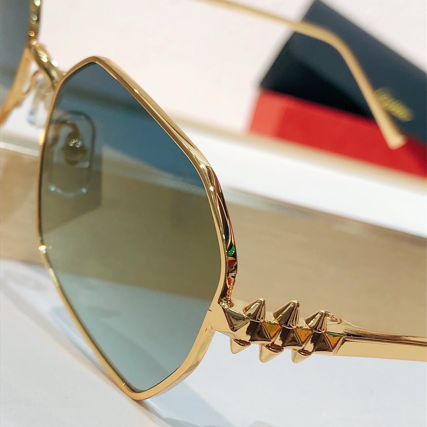 Cartier Cartie* MODEL：CT0647S