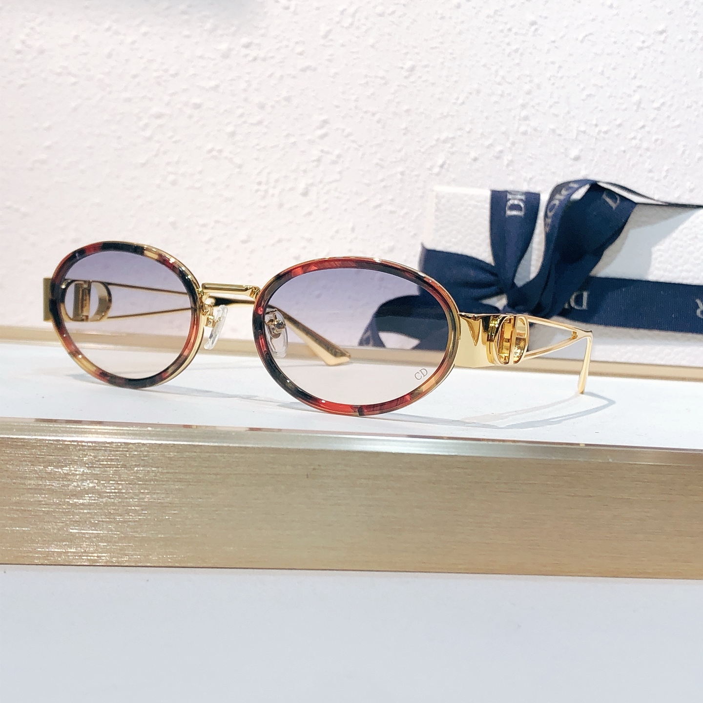 Dior DIO* MODEL：CD S16F