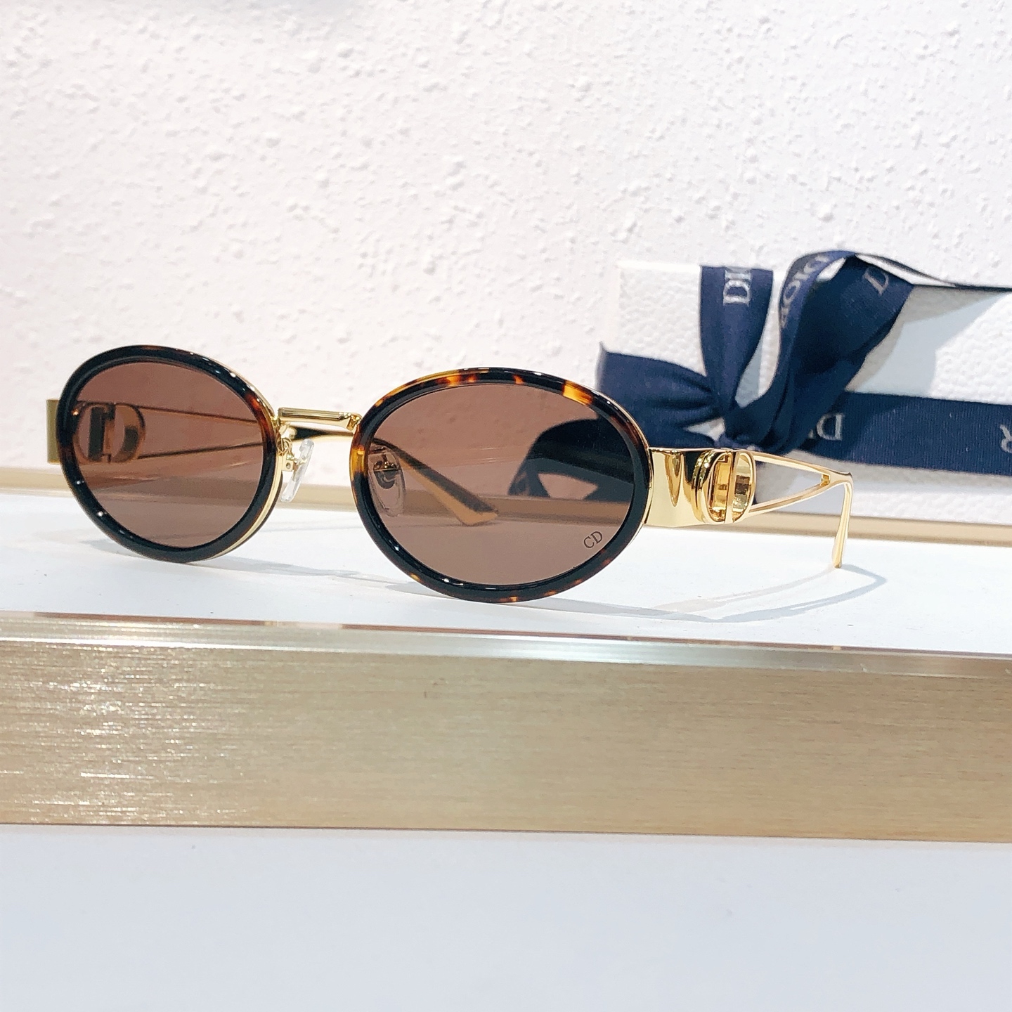 Dior DIO* MODEL：CD S16F