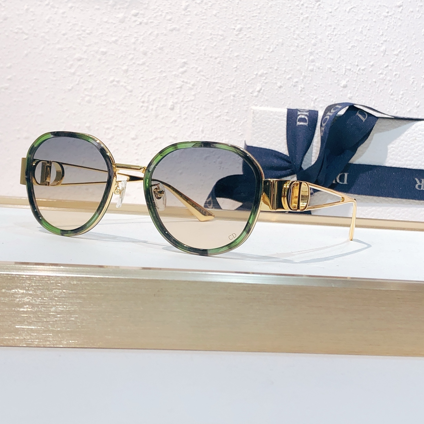 Dior DIO*MODEL：CD S17F