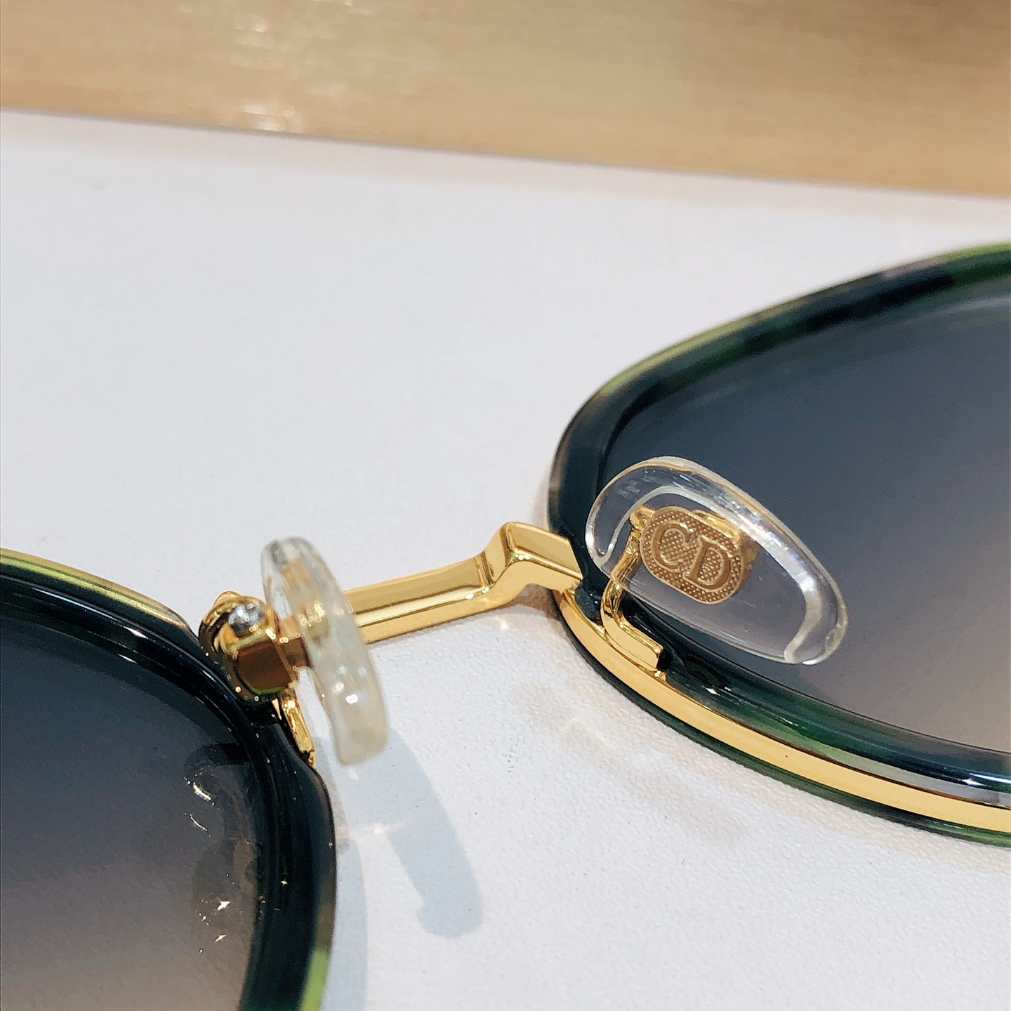 Dior DIO* MODEL：CD S15F