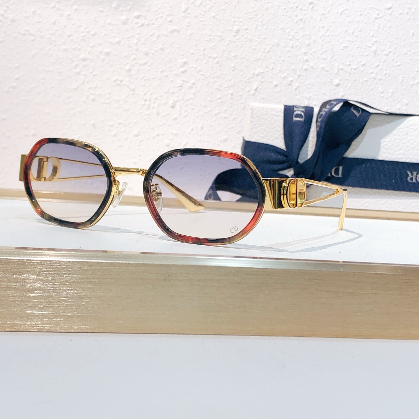 Dior DIO* MODEL：CD S15F