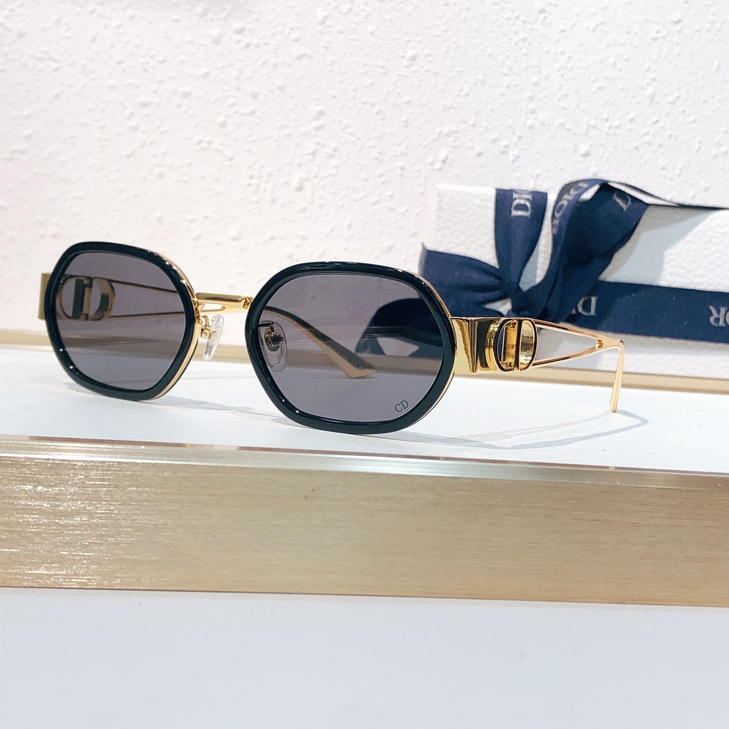Dior DIO* MODEL：CD S15F